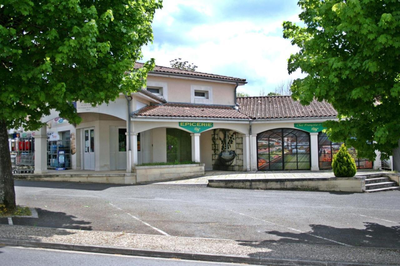 Bonabri Vacances - Chambres D'Hotes Chazelles  Exterior foto